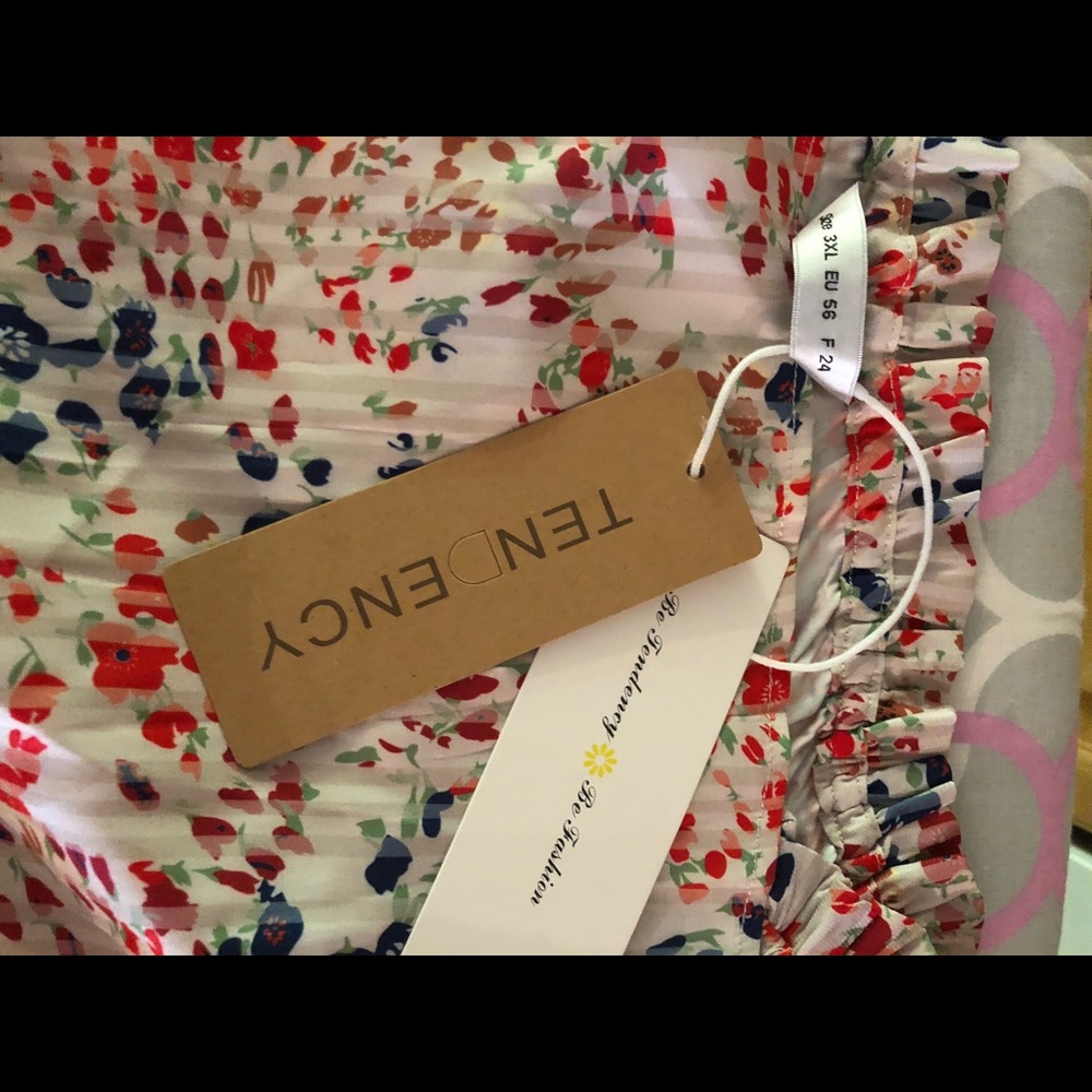 Blouse - Picture 3 of 12